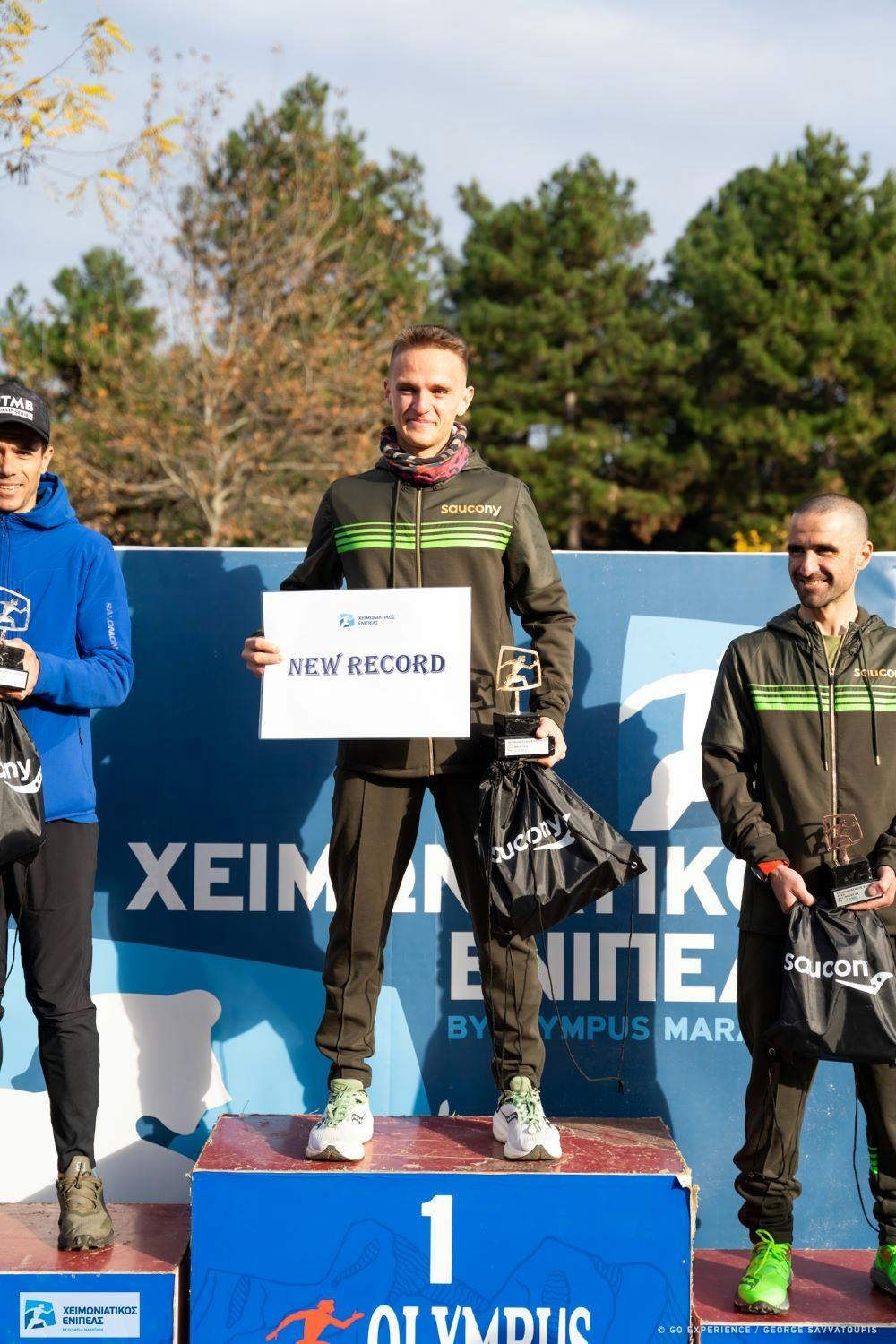 Το φωτογραφικό παζλ του Χειμωνιάτικου Ενιπέα 2023 και του αγώνα «Ολύμπια Μονοπάτια» runbeat.gr